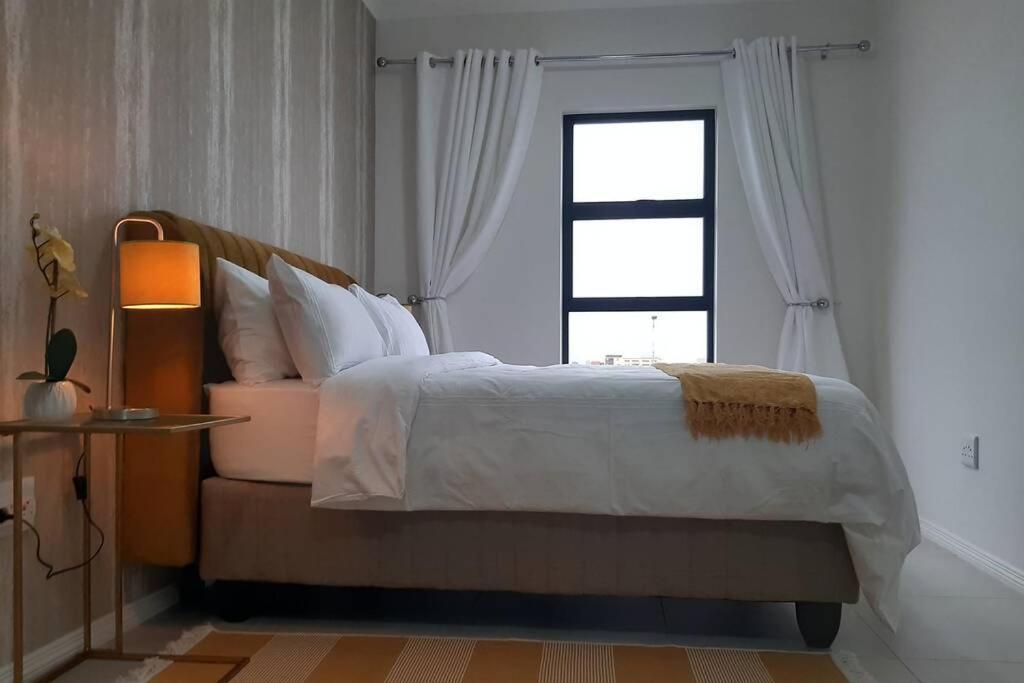 Mikeys Place On New: 2Bed2Bath No.1 With Free Wifinetflix Midrand Kültér fotó