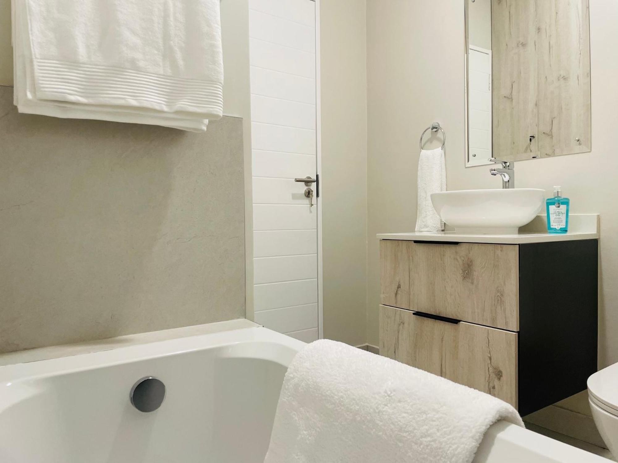 Mikeys Place On New: 2Bed2Bath No.1 With Free Wifinetflix Midrand Kültér fotó